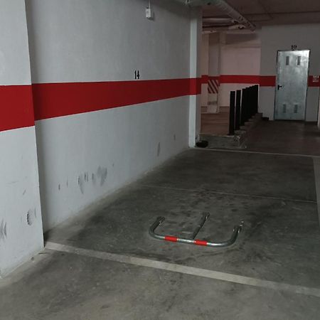 Sherryflat Paralejo 10 - Parking Jerez de la Frontera Exterior photo